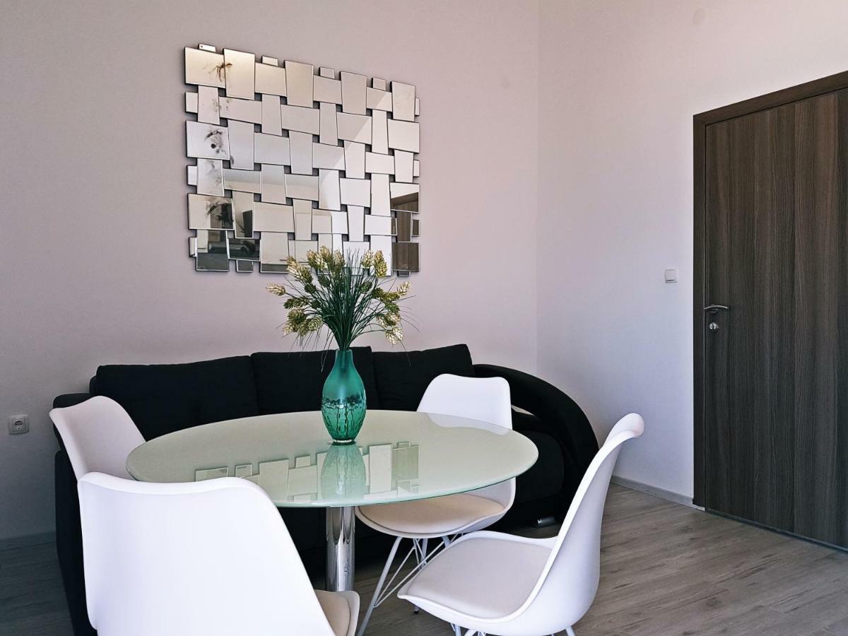 Ika Apartments 比比涅 外观 照片