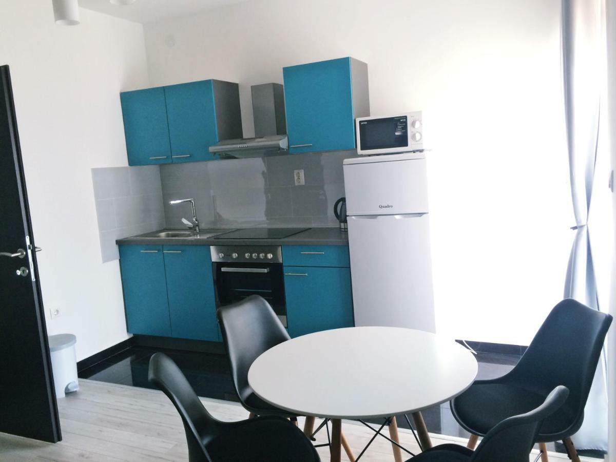 Ika Apartments 比比涅 外观 照片