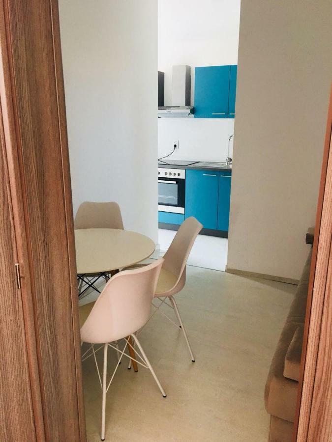 Ika Apartments 比比涅 外观 照片