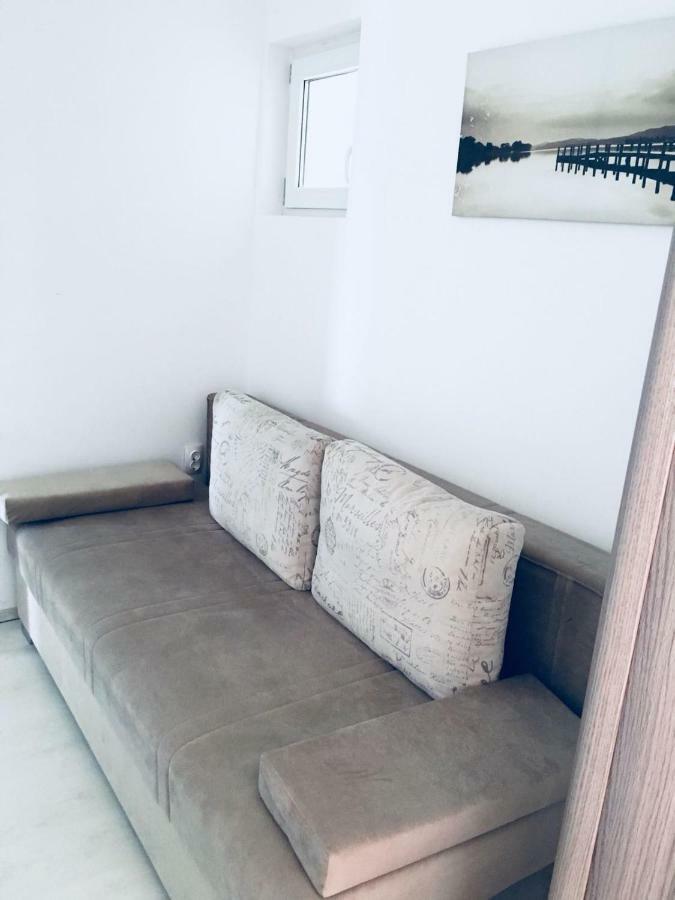 Ika Apartments 比比涅 外观 照片